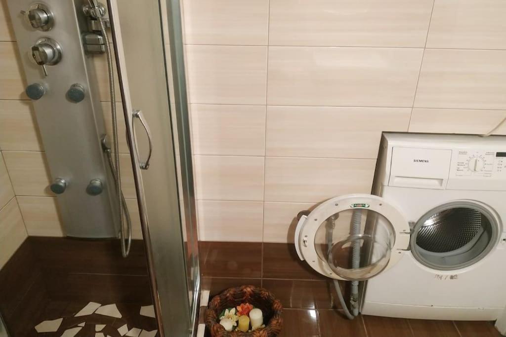 Άνετο Και Βολικό Διαμέρισμα Athén Kültér fotó